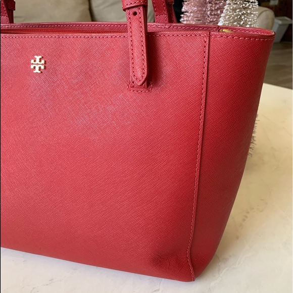 SOLD Tory Burch York Tote Small - Picture 7 of 7